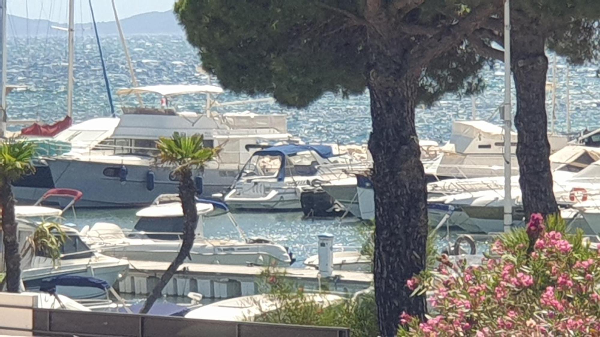 Plage Miramar La Londe-les-Maures Kültér fotó